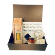 Traditional Italian Pasta Lovers & Sauce Gift Box Set