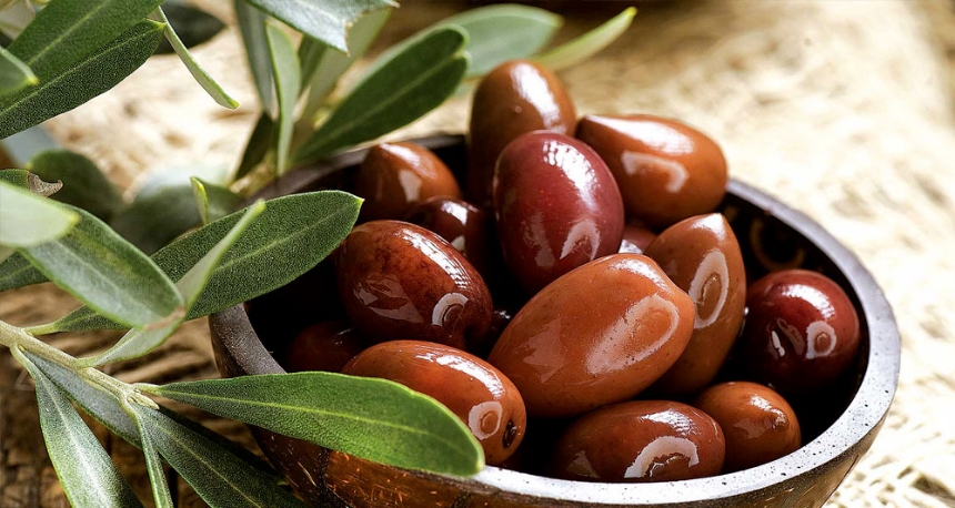 The Ultimate Guide to Kalamata Olives